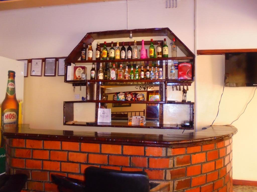 White Rose Lodge Livingstone Bagian luar foto