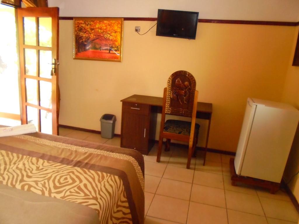 White Rose Lodge Livingstone Bagian luar foto