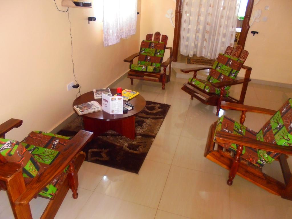 White Rose Lodge Livingstone Bagian luar foto