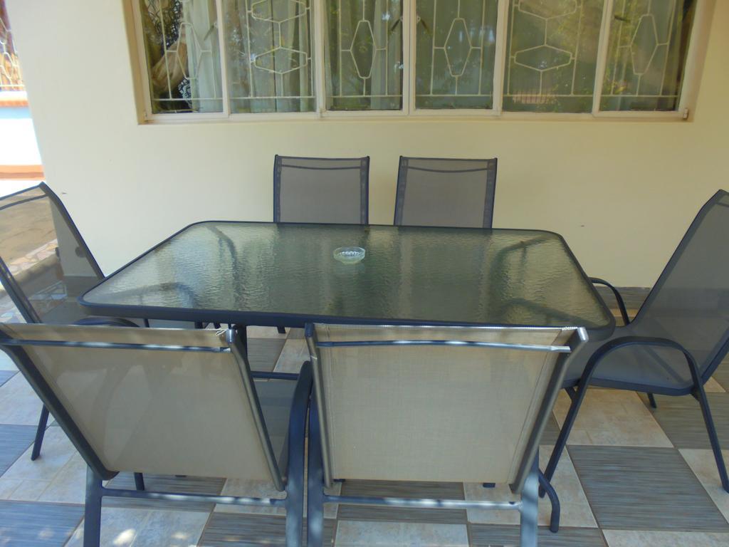 White Rose Lodge Livingstone Bagian luar foto