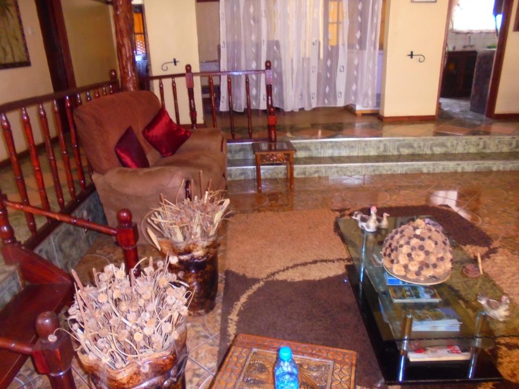 White Rose Lodge Livingstone Bagian luar foto