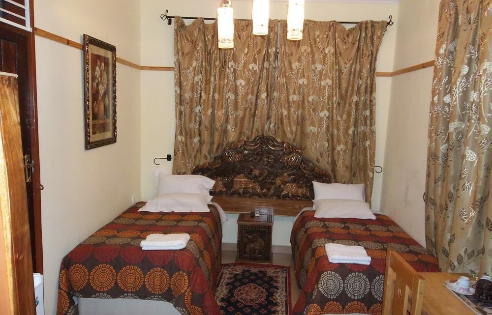 White Rose Lodge Livingstone Bagian luar foto